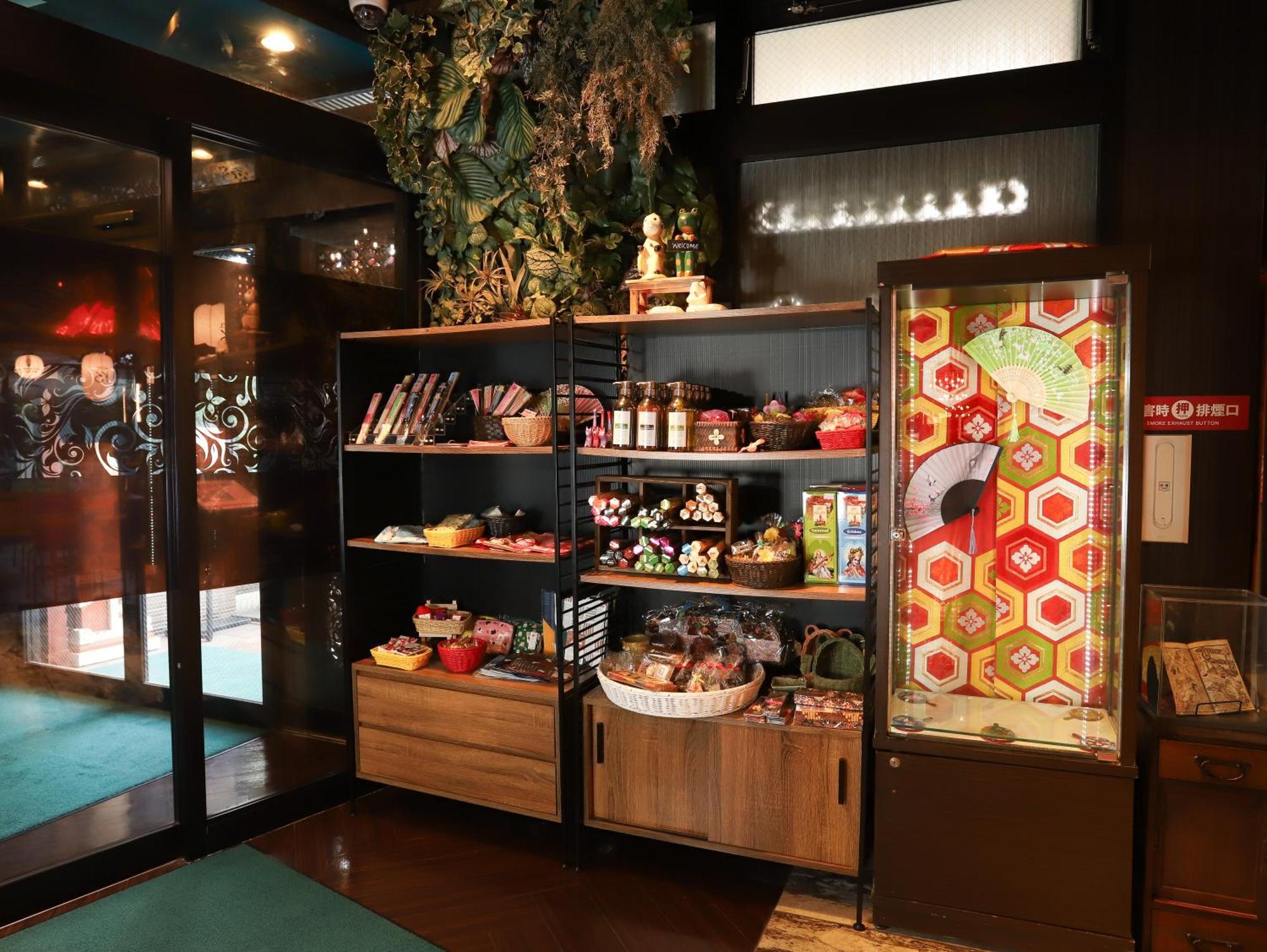 Hotel K6 Osaka Namba (Adults Only) Buitenkant foto